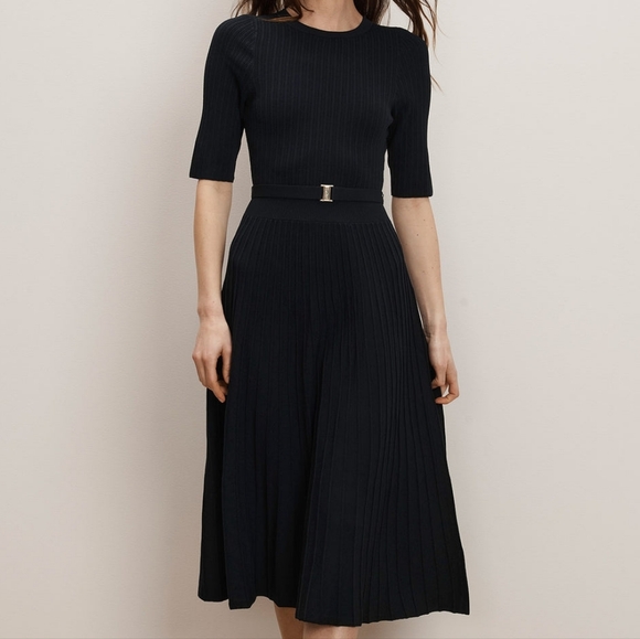 Veronica Beard Dresses & Skirts - NWT Veronica Beard Elthea Belted Midi Dress Navy Small